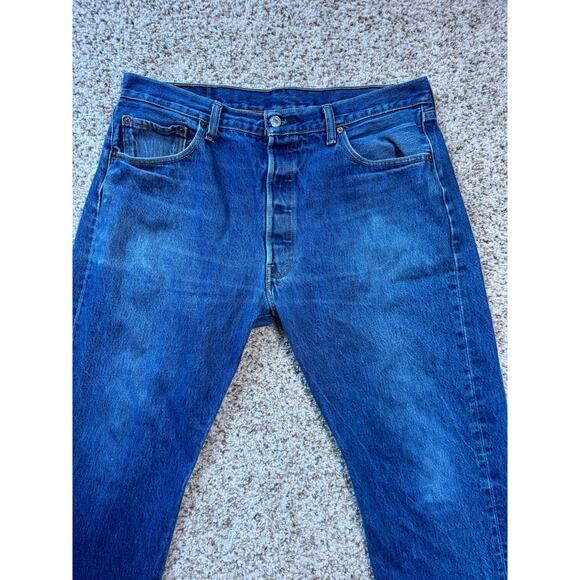 LEVI'S Men's Jeans/Pants Levi's 501, Button Fly size Men's 36X32, straight leg - Picture 7 of 10